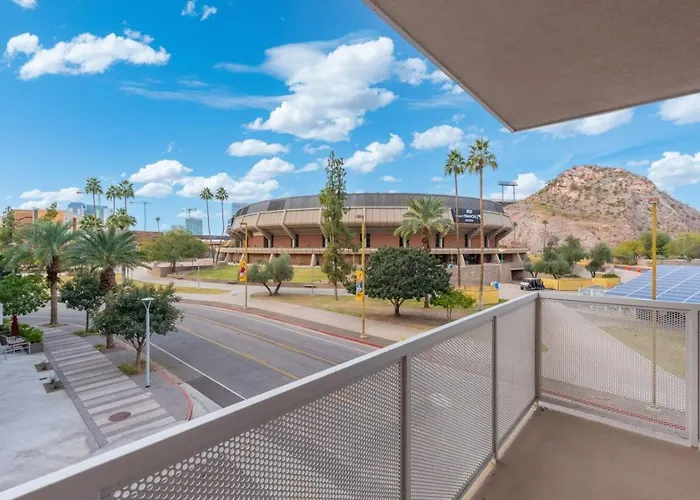 Relax On The Patio—tempe With Stadium Views Apartment