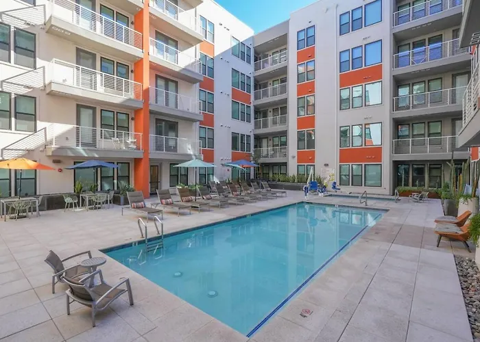 Relax On The Patio—tempe With Stadium Views